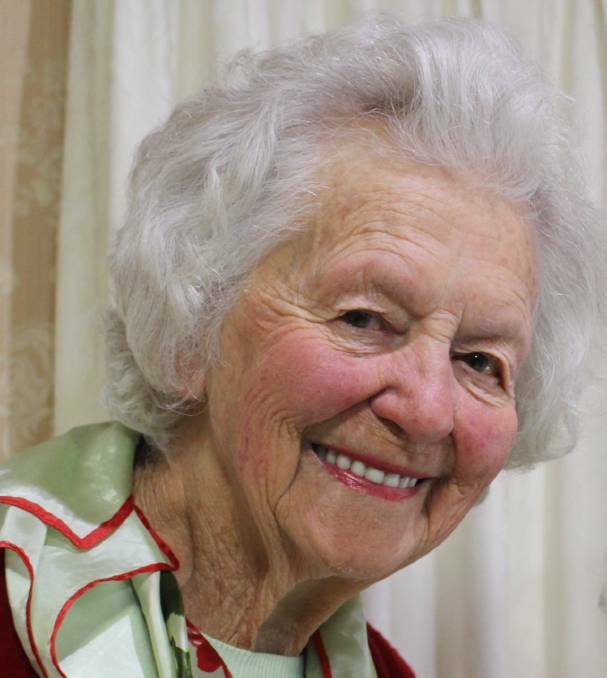 Former Horsham resident and artist Jean Hill celebrated a century of life last month.