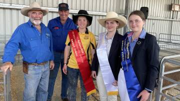 Merriwa Show vice president Rob Tindall, Paddy Carrigan, Bow Forest, Merriwa with Group 3 Meat Sheep judges competition finalists from 2nd Jessica Sternbeck Coolah Central and 3rd Blainey Heath and 1st Millie Brown, Kandos High School. Pictures Maria Cameron