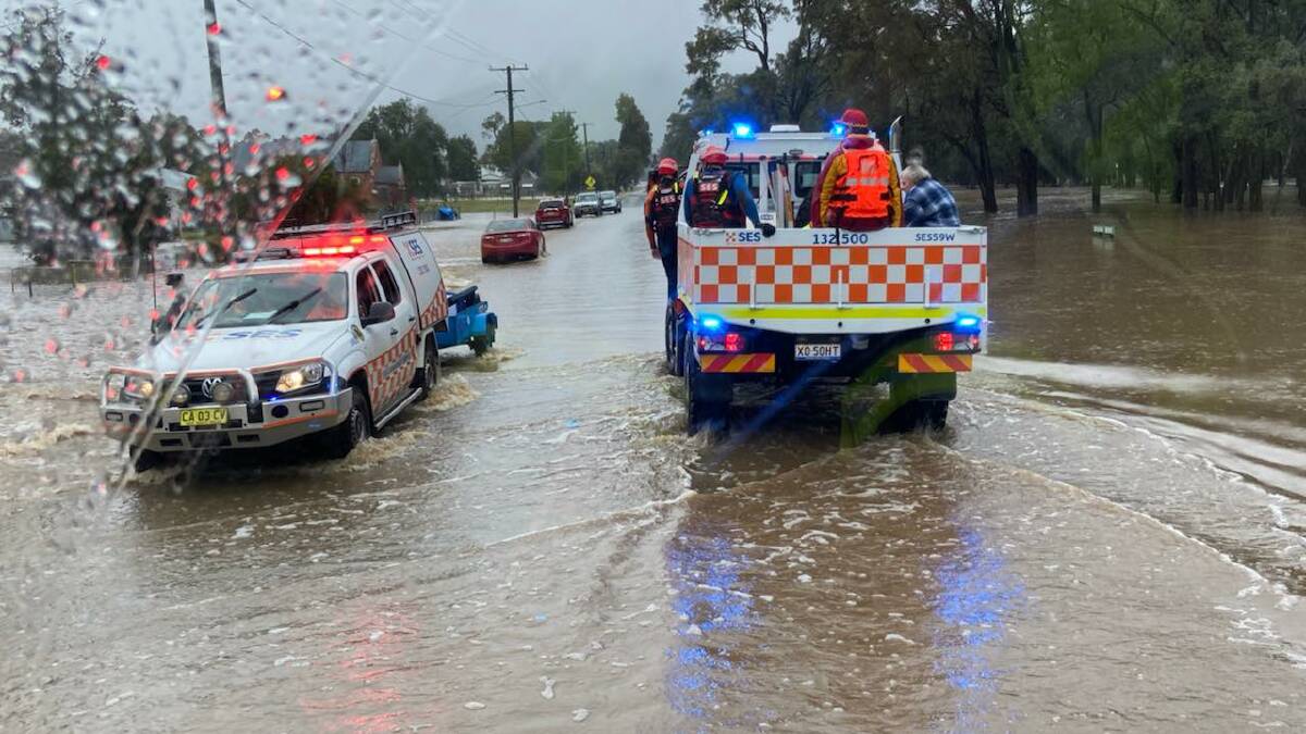 LIVE BLOG: Roads remain closed as clean up begins in parts of Singleton