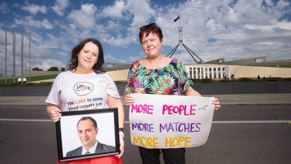 Tahlee Bearham and Janine Haskins are urging the government to provide more funding for a cheek swabbing program for people to add themselves to the bone marrow donor registry. Picture by Sitthixay Ditthavong