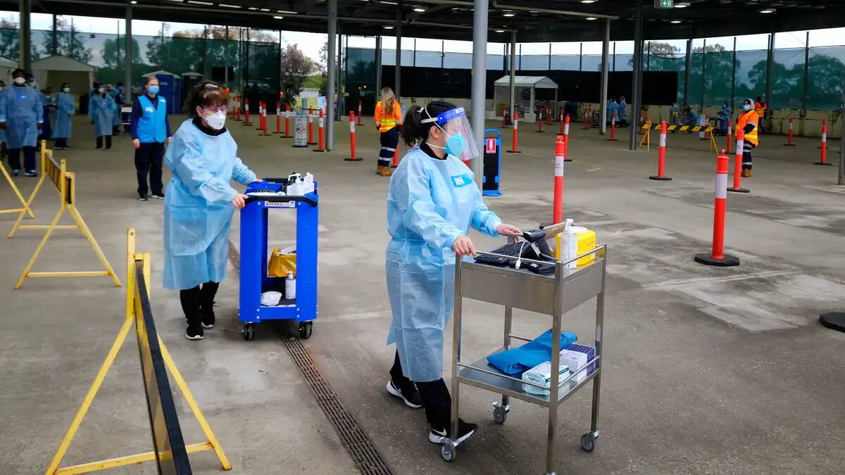A drive-through COVID-19 vaccine hub in the west Melbourne suburb of Melton, August 9 2021. Photo: Luis Ascui/AAP

