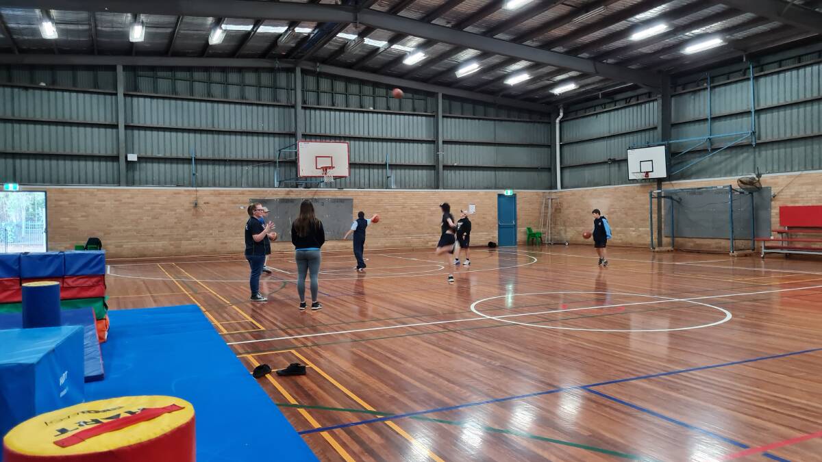 SUPPORT: Singleton Heights Sports Centre has teamed up with Hunter Valley Youth off The Streets to run a weekly outreach service. 