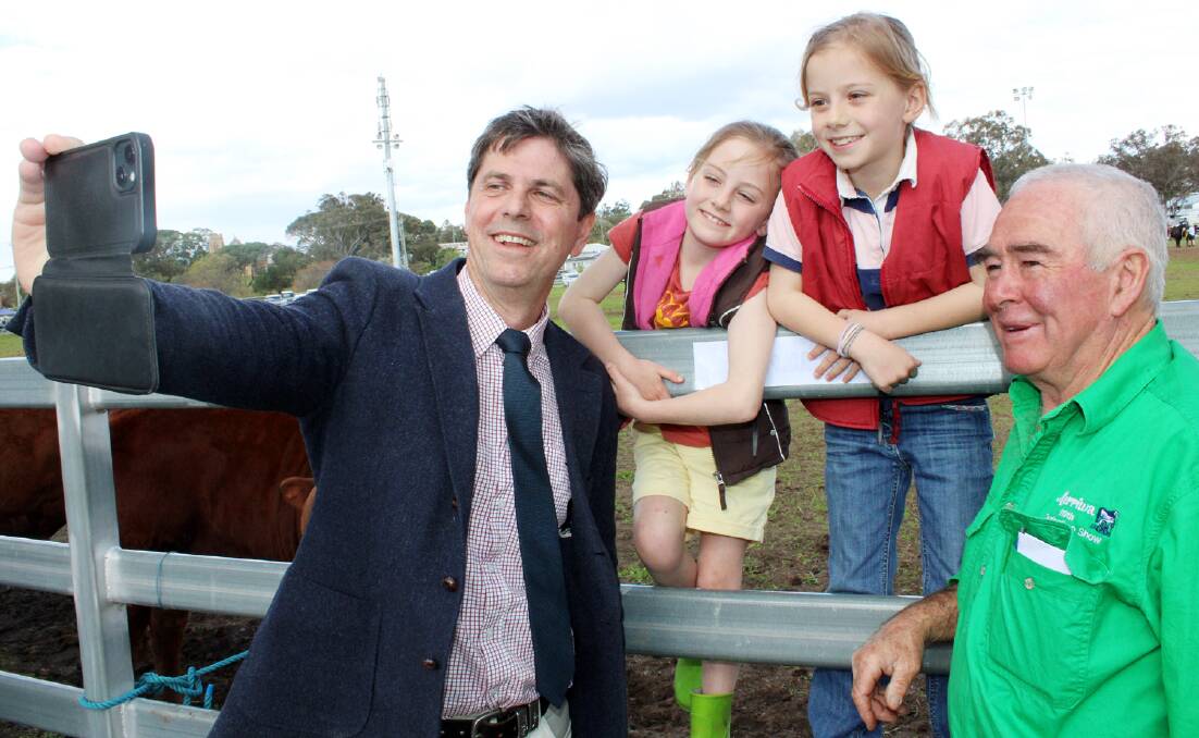 
UPper Hunter MP Dave Layzell with his daughters Indie and Ashley and Rob Tindall.