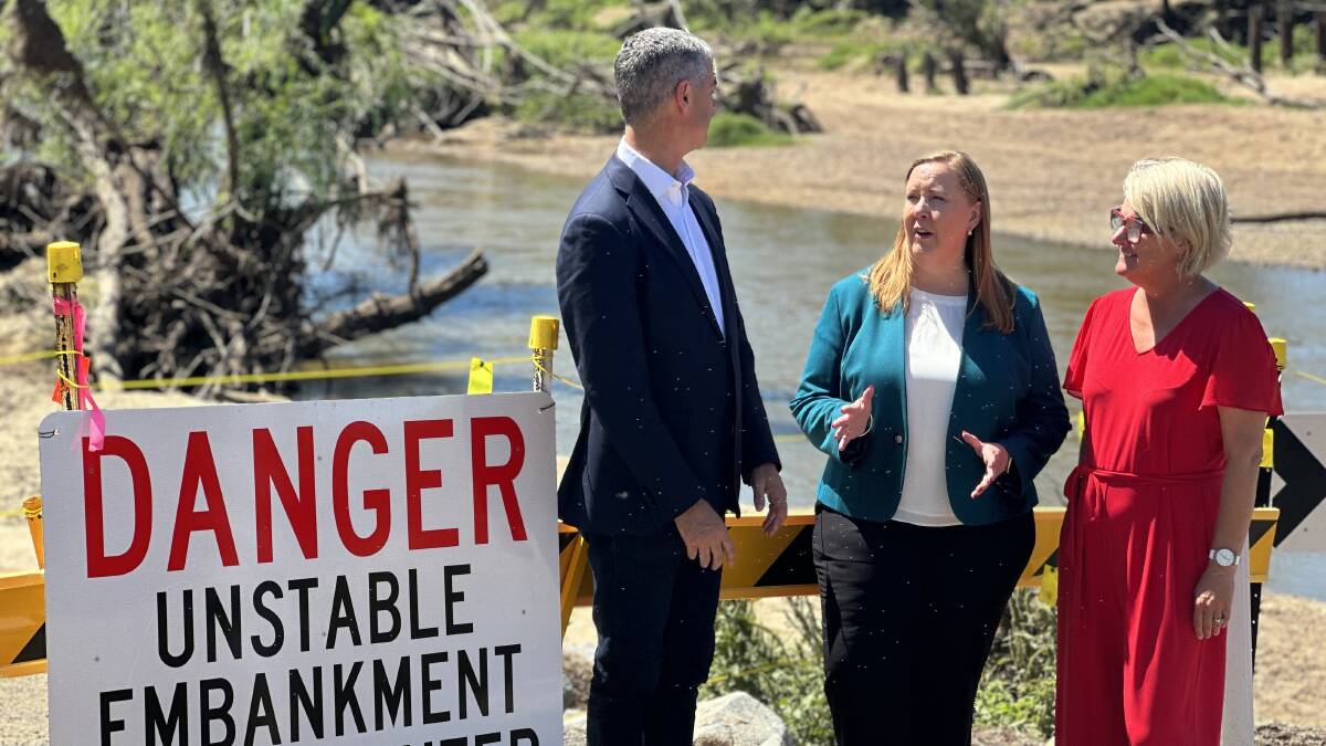 Shadow minister for roads John Graham, Maitland MP and shadow minister for Regional Transport and Roads Jenny Aitchison and Labor candidate for Upper Hunter Peree Watson at Melville Ford Bridge. Picture supplied.