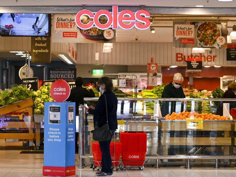 Coles' supermarket sales revenue for 2022/23 rose 6.1 per cent, with cash profits of $1.1 billion. (Lukas Coch/AAP PHOTOS)