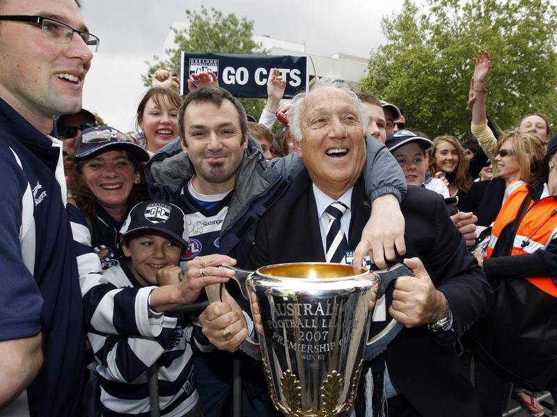 Ex-Geelong president and club legend Frank Costa was farewelled in the Victorian city on Wednesday.