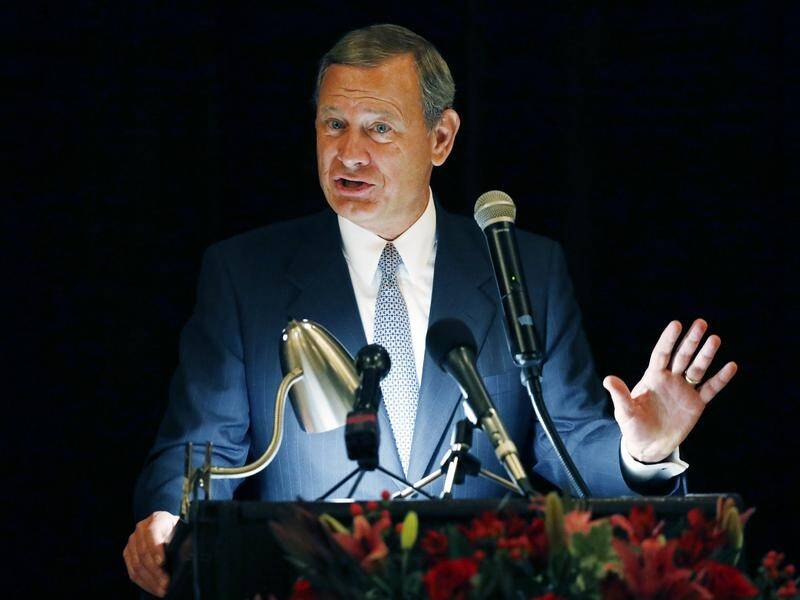 Chief Justice John Roberts has defended the US judiciary over President Donald Trump's criticism.