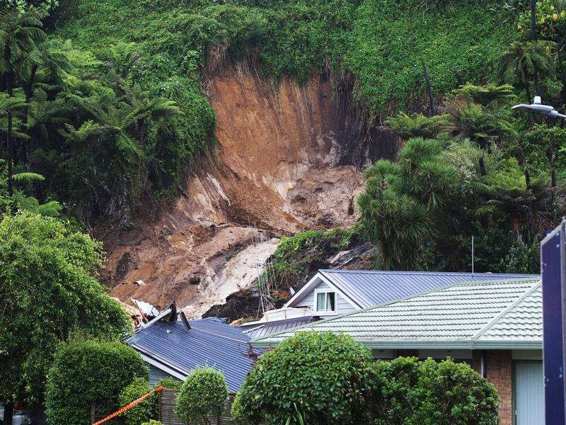 Heavy rain and flood warnings remain in place in several areas of Auckland, New Zealand. (Cameron Avery/AAP PHOTOS)