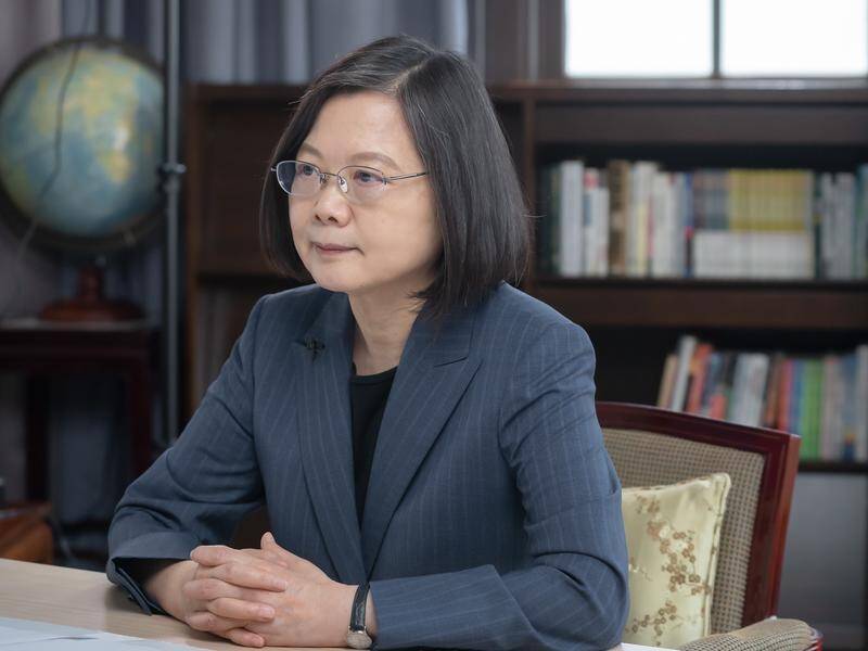 Taiwan's president has reassured the public after six local cases of coronavirus were found.